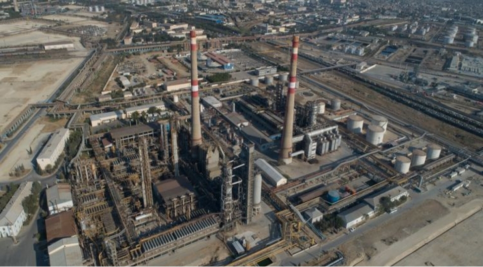 azerbaycan-oten-il-neft-emalini-5-dek-artirib