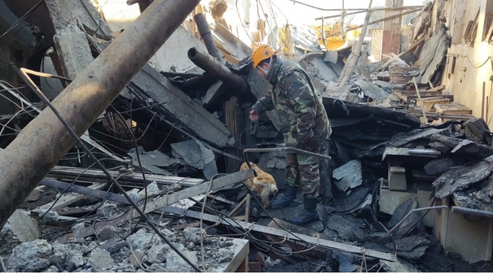 bakida-sexin-dagintilari-altindan-daha-bir-neferin-cesedi-tapilib-olenlerin-sayi-9-a-chatib-fotovideo