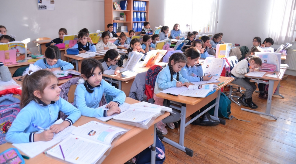 payiz-tetilinden-sonra-mekteblerde-ilk-ders-gununun-vaxti-achiqlanib