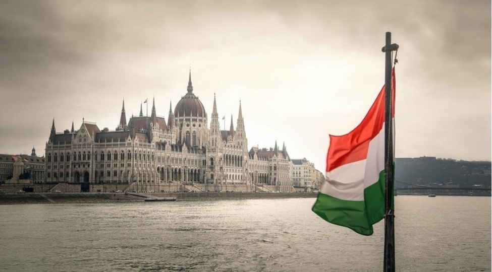 rusiya-macaristana-qaz-ve-neft-tedarukunu-davam-etdirmeye-hazirdir