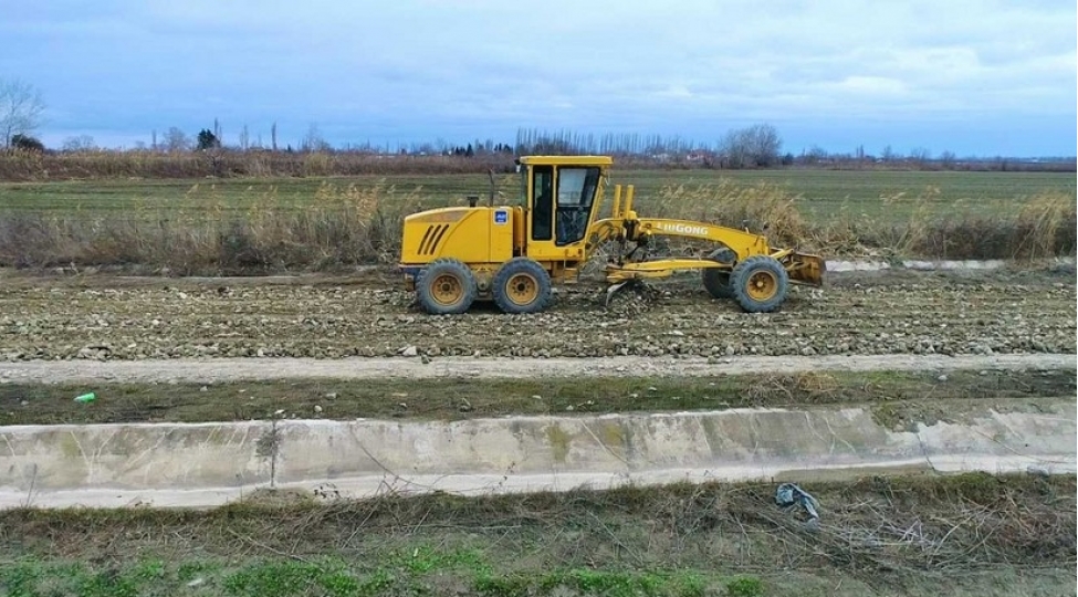 agaliqdashliyataqguneshli-avtomobil-yolunun-esasli-temirine-bashlanilib-video