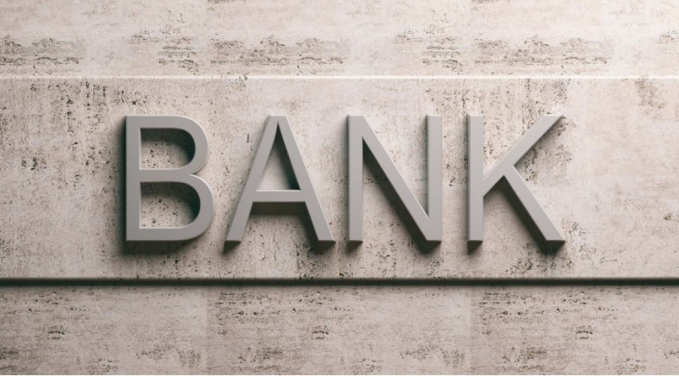 banklara-aidiyyeti-olan-shexslerle-emeliyyatlarin-aparilmasi-qaydasinin-yeni-redaksiyasi-tesdiq-edilib