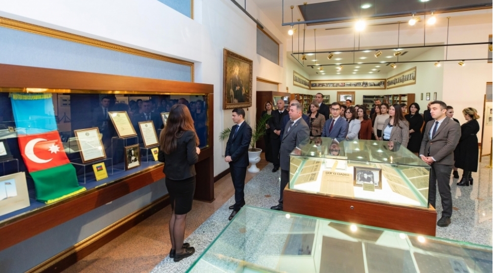 naxchivanda-heyder-eliyev-muzeyinin-yaradilmasindan-25-il-otur