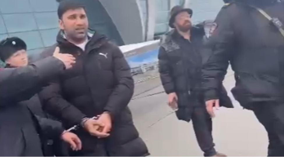 kamili-hava-limanindan-eliqandalli-chixardilar-video