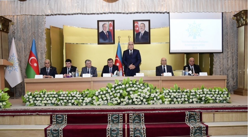yeni-azerbaycan-partiyasi-bundan-sonra-da-olkemizde-geden-butun-proseslerin-merkezinde-olacaq-foto