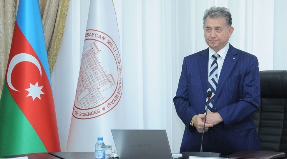 akif-eli-zade-azerbaycan-respublikasi-prezidentinin-fexri-diplomu-ile-teltif-edilib