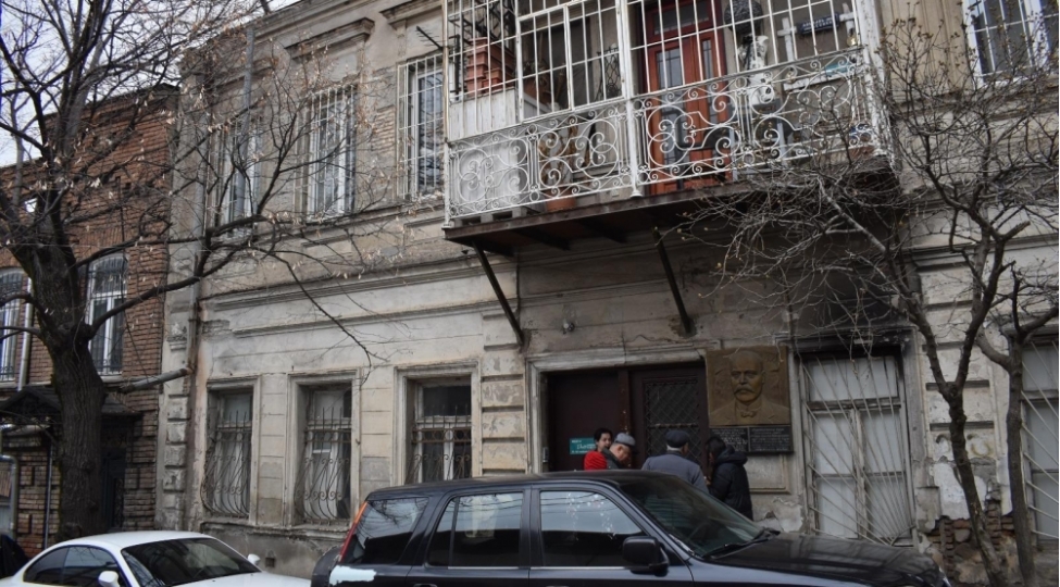 celil-memmedquluzadenin-tbilisideki-ev-muzeyi-berpa-edilir