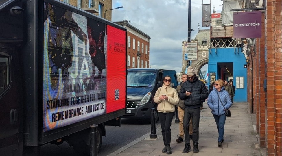 london-ve-edinburq-kuchelerinde-xocaliya-hesr-olunmush-melumatlandirma-aksiyasi-kechirilib-foto