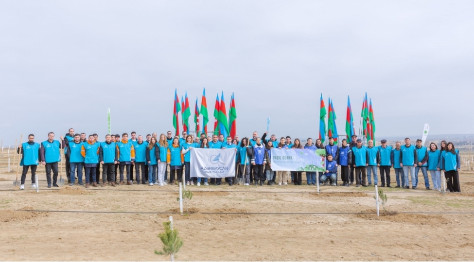 azal-emekdashlari-yashil-dunya-namine-hemreylik-ili-cherchivesinde-600-den-chox-agac-ekibler-fotovideo