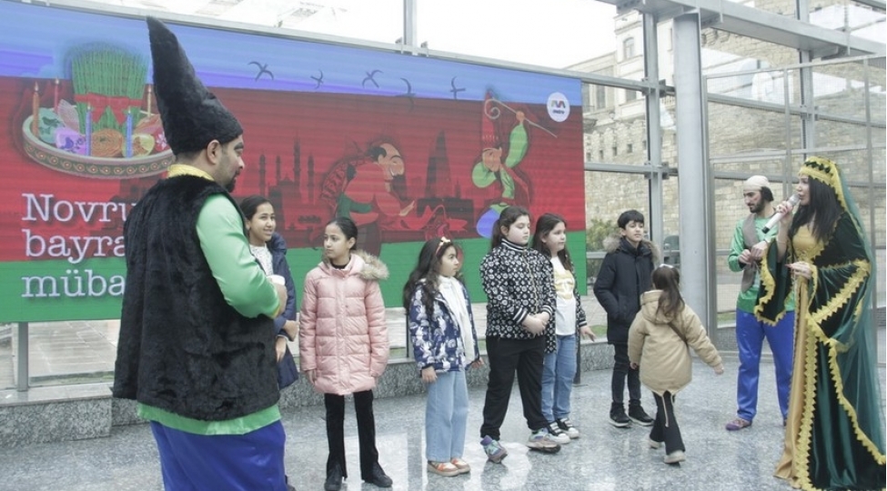 baki-metrosunda-novruz-shenliyi-kechirilib-foto