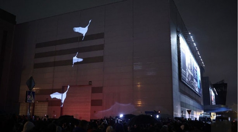 crocusda-terrorda-olenlerin-xatiresi-muslum-maqomayevin-mahnisi-ile-yad-edilib-video