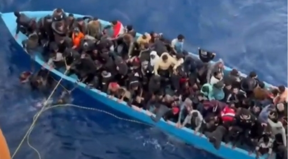 turk-tankeri-120-miqranti-bele-xilas-etdi-video