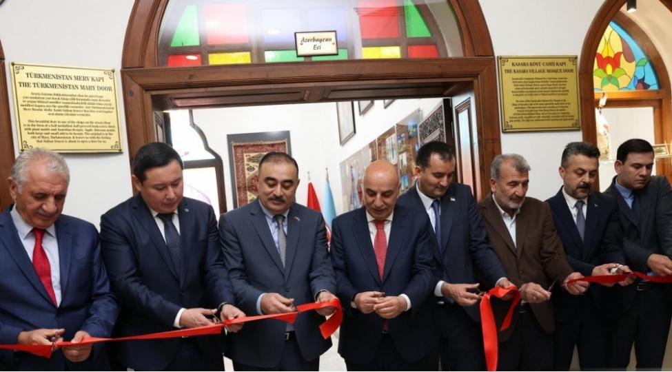 ankarada-esterqon-muzeyinde-azerbaycan-evi-achilib
