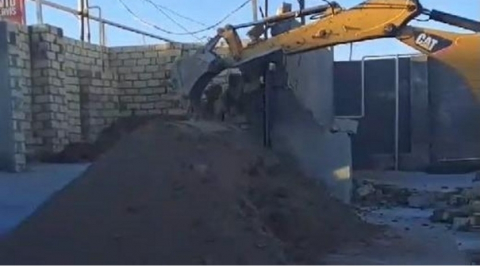 qobuda-qanunsuz-tikili-sokulub-fotovideo