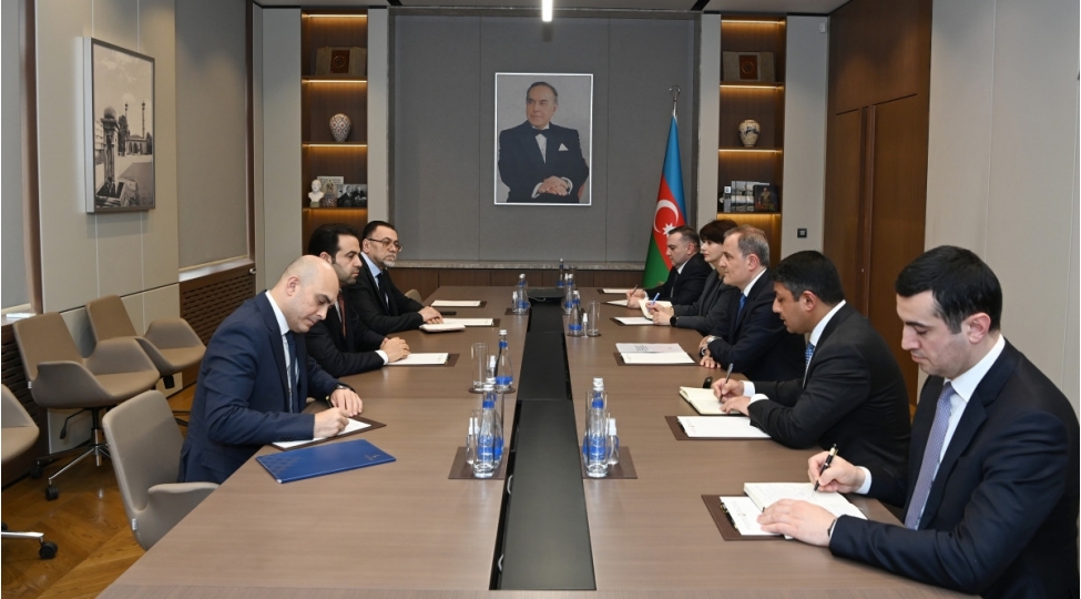 azerbaycan-xin-rehberi-muselman-agsaqqallari-shurasinin-bash-katibi-ile-gorushub-foto