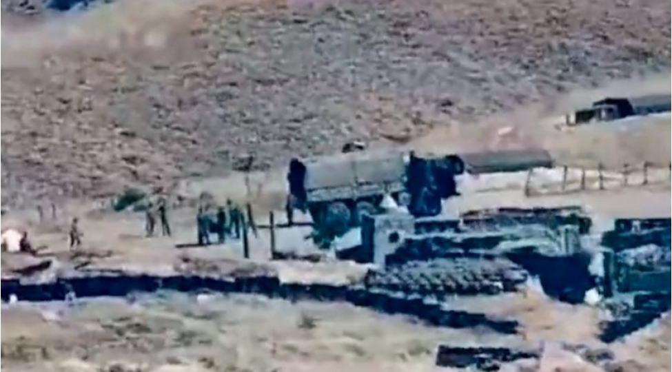 ermenistan-azerbaycanla-sherti-serhedde-yeni-herbi-infrastrukturun-yaradilmasi-uchun-intensiv-ishler-aparir