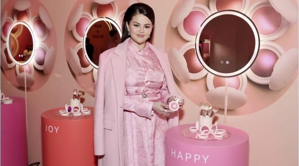 selena-qomez-barbie-obrazinda