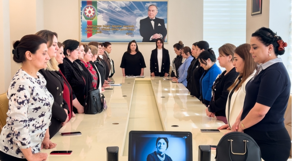 masallida-nurlu-omur-movzusunda-tedbir-kechirib-foto
