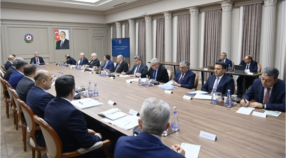 azerbaycanda-elektrik-muherrikli-neqliyyat-vasitelerinden-istifade-artirilacaq-foto