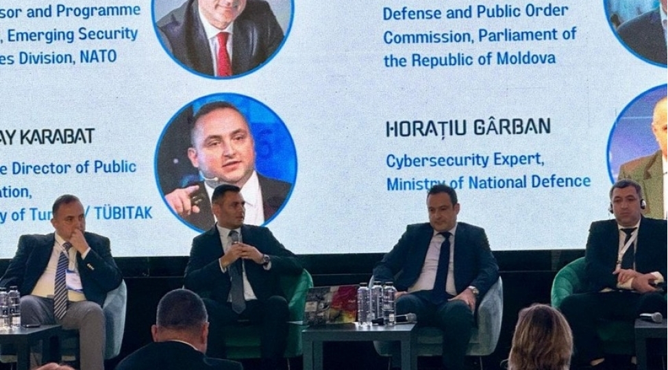 azerbaycan-buxarest-reqemsal-innovasiyalar-sammitinde-ishtirak-edir