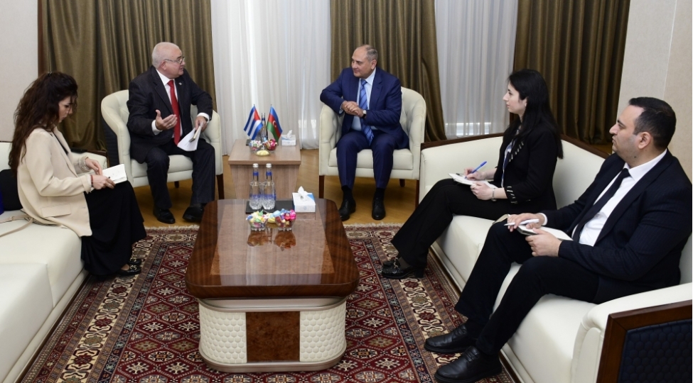 yap-sedrinin-muavini-ile-kubanin-azerbaycandaki-sefiri-arasinda-gorush-kechirilib