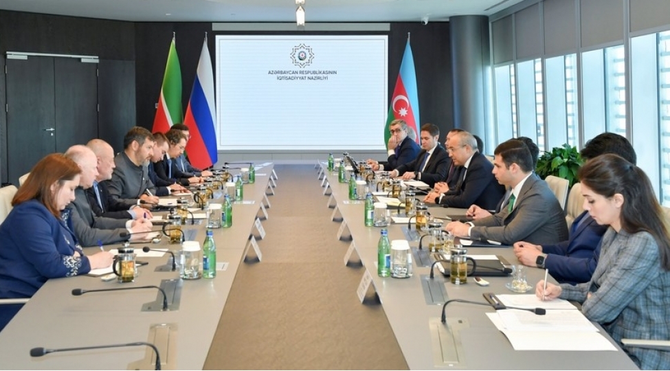 azerbaycan-tataristanla-iqtisadi-terefdashliginin-inkishaf-istiqametlerini-muzakire-edib