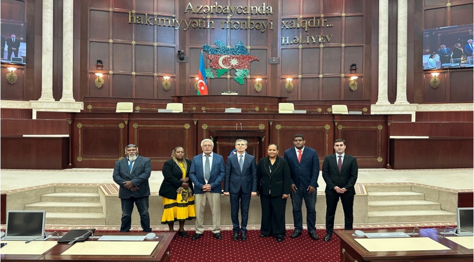 milli-meclisle-yeni-kaledoniya-konqresi-arasinda-emekdashliq-memorandumu-imzalanib