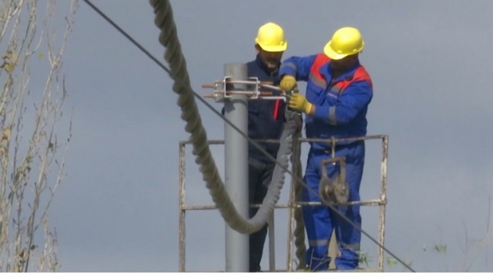 azerishiq-shirvanda-elektrik-shebekesini-yeniden-qurur-video