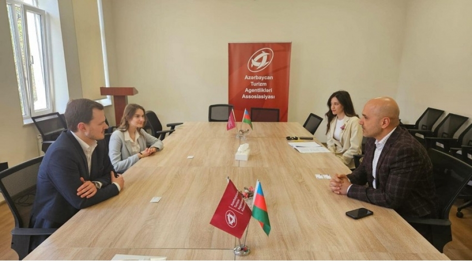 azerbaycanla-polsha-arasinda-aviauchushlarin-intensivliyinin-artirilmasi-muzakire-olunub-foto