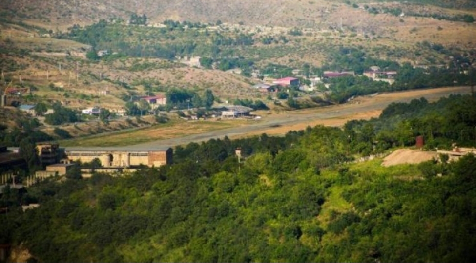 baki-ve-irevan-serhed-xettinin-razilashdirilmish-hisselerinde-oz-serhed-xidmetlerini-eyni-vaxtda-ve-paralel-yerleshdirecek