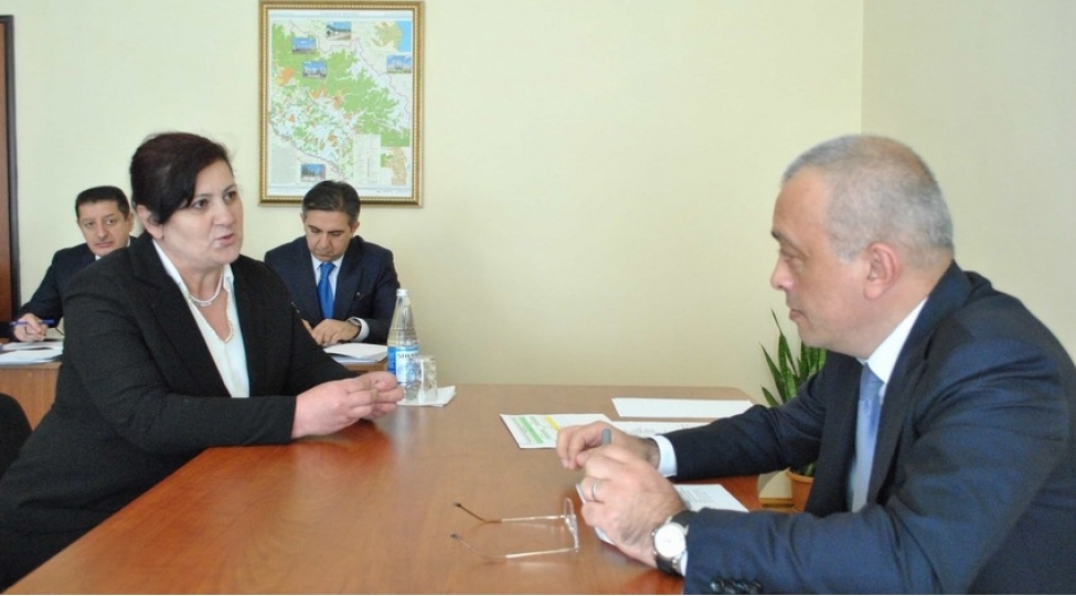 zaur-mikayilov-zaqatalada-vetendashlarla-gorushub-foto