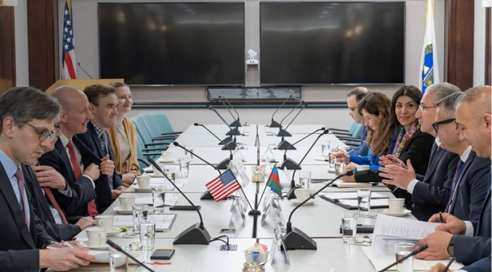 muxtar-babayev-absh-resmisile-geleceyin-enerji-sistemini-muzakire-edib