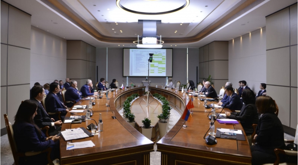 mdb-ye-uzv-olkelerin-fond-birjalarinin-yeni-strateji-plani-qebul-edilib