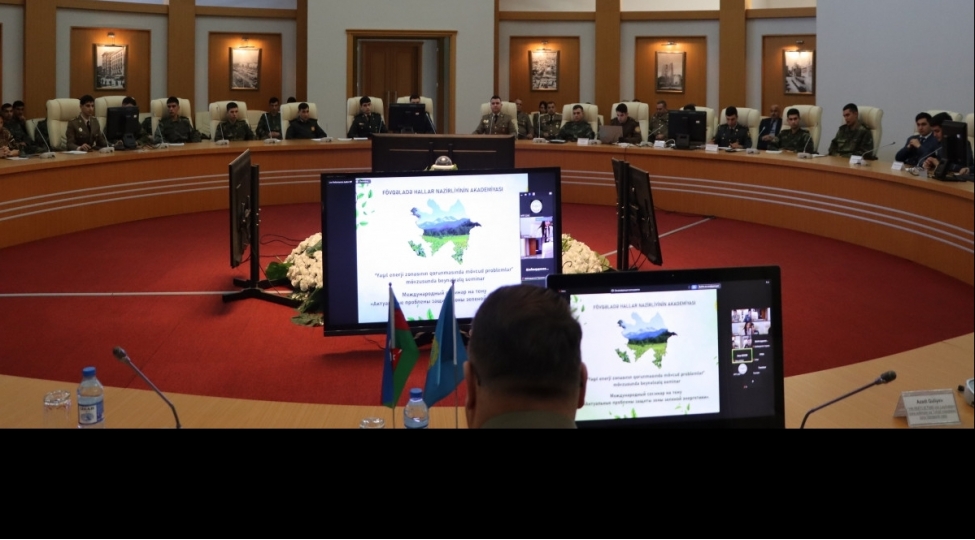 fhn-akademiyasinda-beynelxalq-seminar-kechirilib-foto