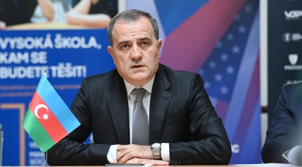 ceyhun-bayramov-chexiyadaki-beyin-merkezlerini-ermenistanla-normallashma-prosesi-barede-melumatlandirib