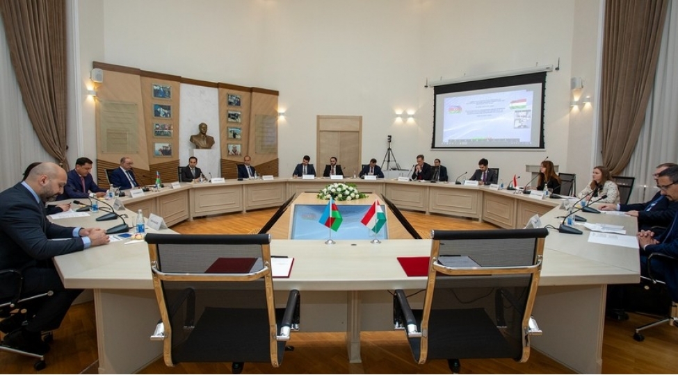 azerbaycan-macaristan-enerji-uzre-ishchi-qrupunun-iclasi-kechirilib