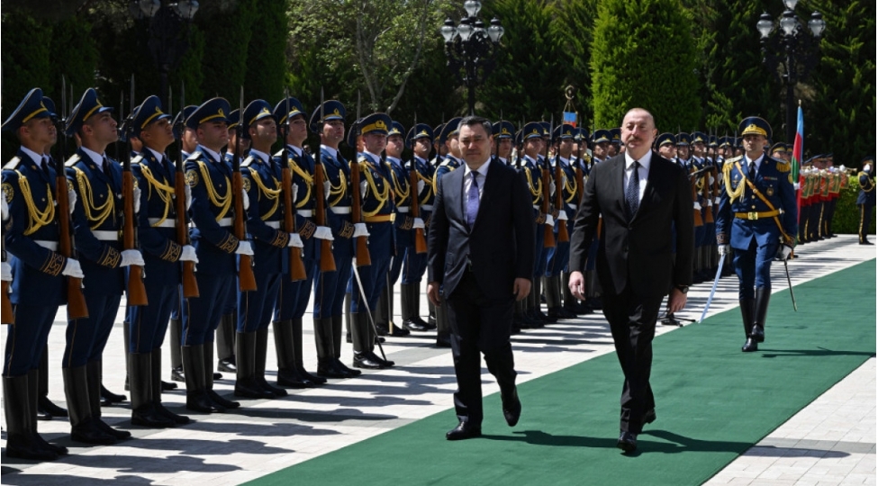 qirgizistan-prezidenti-sadir-japarovun-resmi-qarshilanma-merasimi-olub-yenilenib
