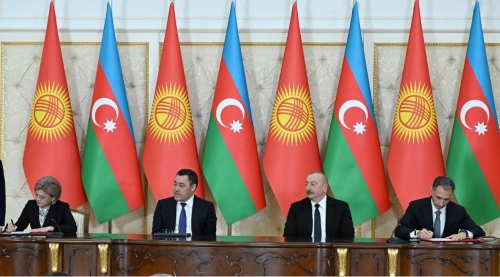 azerbaycan-qirgizistanin-dovlet-xidmetleri-merkezlerini-tekmilleshdirecek