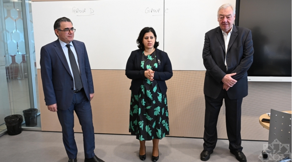 metbuat-xidmetlerinin-rehberleri-uchun-bohran-kommunikasiyasi-movzusunda-telim-teshkil-olunub-foto