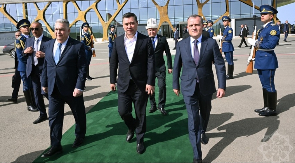 qirgizistan-prezidentinin-azerbaycana-dovlet-seferi-basha-chatib