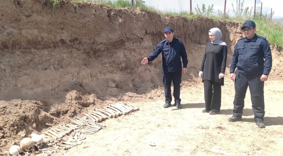 malibeylide-kutlevi-mezarliq-ashkar-edilib