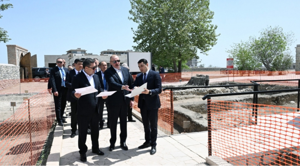 azerbaycan-ve-qirgizistan-prezidentleri-penaheli-xanin-sarayi-ve-imaret-kompleksinde-olublar-yenilenibfoto