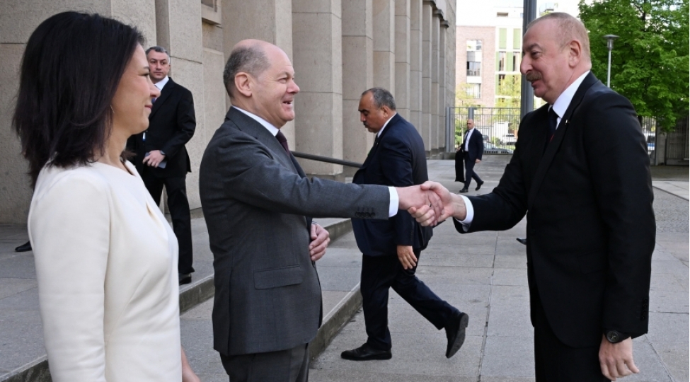 prezident-ilham-eliyev-berlinde-15-ci-petersberq-iqlim-dialoqunun-yuksek-seviyyeli-seqmentinde-ishtirak-edib-yenilenib