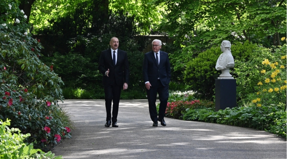 prezident-ilham-eliyevin-almaniya-prezidenti-frank-valter-shtaynmayer-ile-tekbetek-gorushu-olub-foto