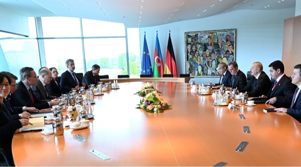 prezident-ilham-eliyev-ve-kansler-olaf-sholtsun-berlinde-genish-terkibde-gorushu-basha-chatib-yenilenib