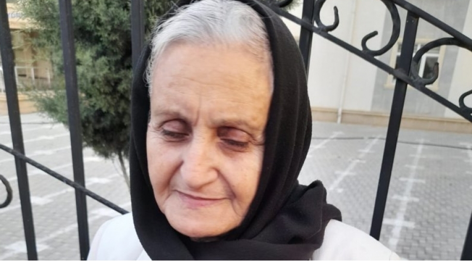 fuzuliye-qayidan-sakin-shukurler-olsun-ki-uzun-illerin-hesreti-sona-chatdi