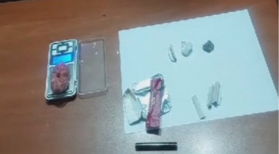 agsuda-narkokuryerlik-eden-shexs-heb-edilib