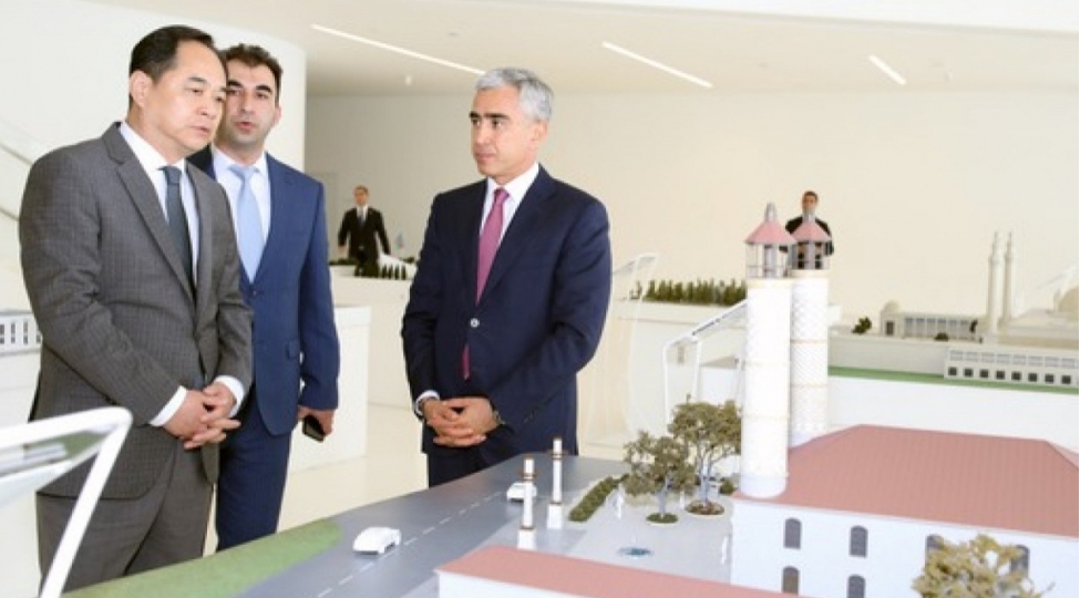 heyder-eliyev-fondu-ve-xarici-olkelerle-dostluq-uzre-chin-xalq-assosiasiyasi-arasinda-gelecek-emekdashliq-muzakire-olunub-foto