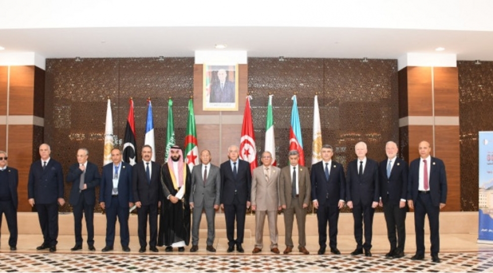 azerbaycan-ve-elcezair-ali-mehkemeleri-emekdashliq-edecek