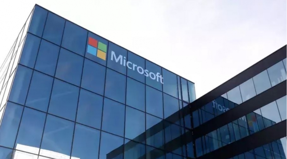 malayziyanin-32-illik-tarixinde-ilk-microsoft-yatiracagi-sermayeni-achiqladi